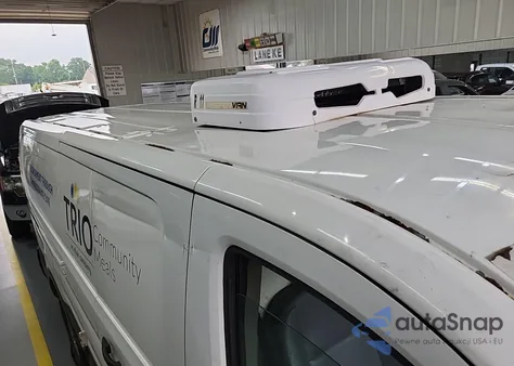 2016 Ford Transit T-150 z USA, uszkodzony, nr VIN 1FTYE9ZM6GKA08746